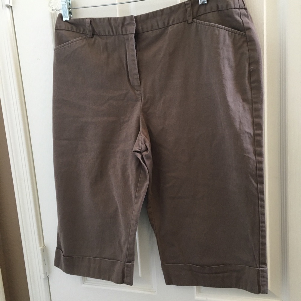 FINAL MARKDOWN Ladies counterpart shorts 16p